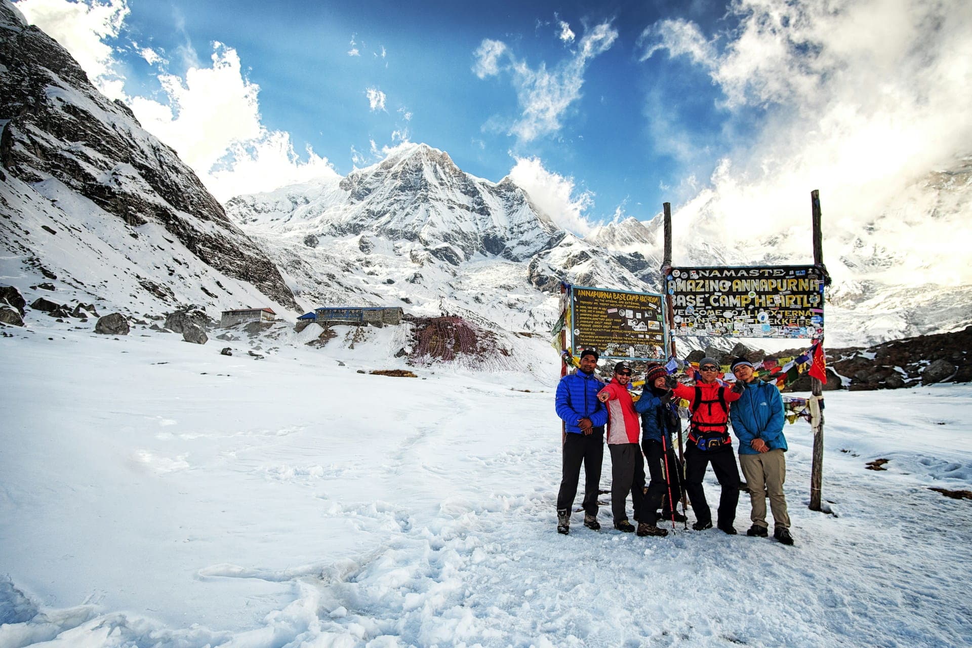 Annapurna Circuit Trek Guide 2026: Itinerary, Cost, Difficulty & Permits