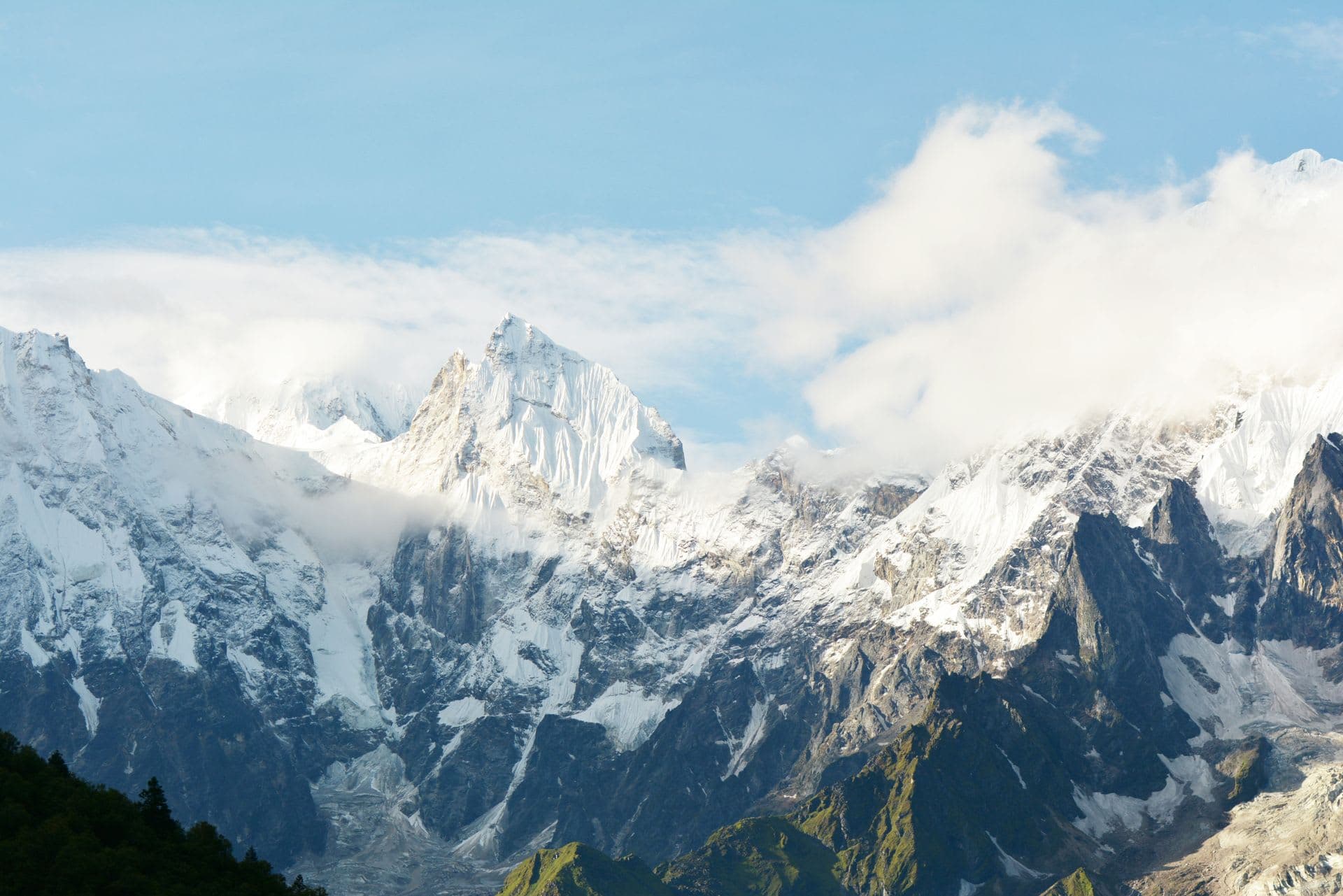 Highlights of Manaslu Circuit Trek | Top Sights & Experience