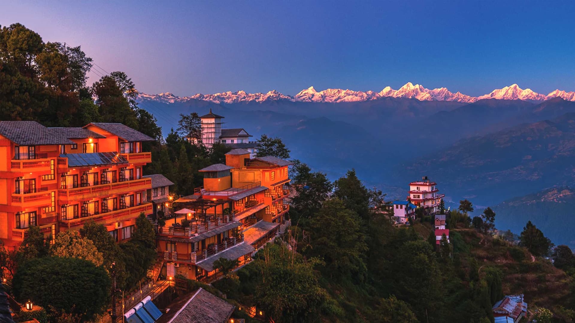 Nagarkot Sunrise & Bhaktapur Tour: Nature Meets Culture